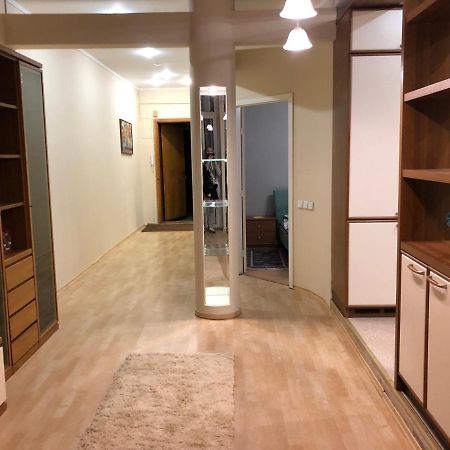 Lux In The Center With Jacuzzi Most City Area Dnipro Exterior foto